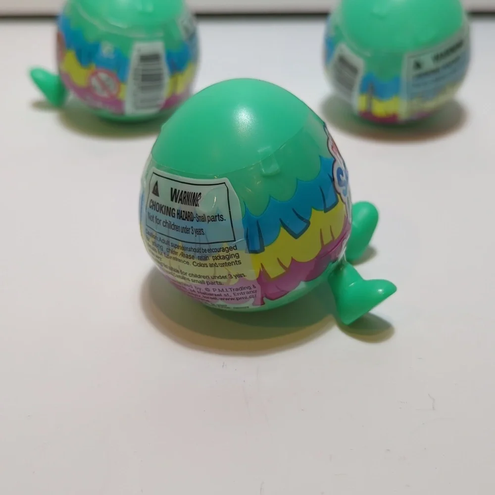 Pinata Smashlings rainbow pod Toikido mystery figure Roblox 3 pods